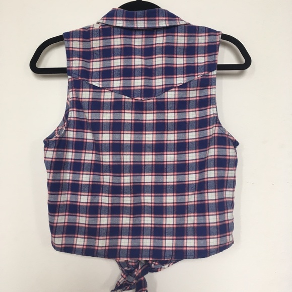 F21 Crop Flannel Tank - Picture 3 of 4